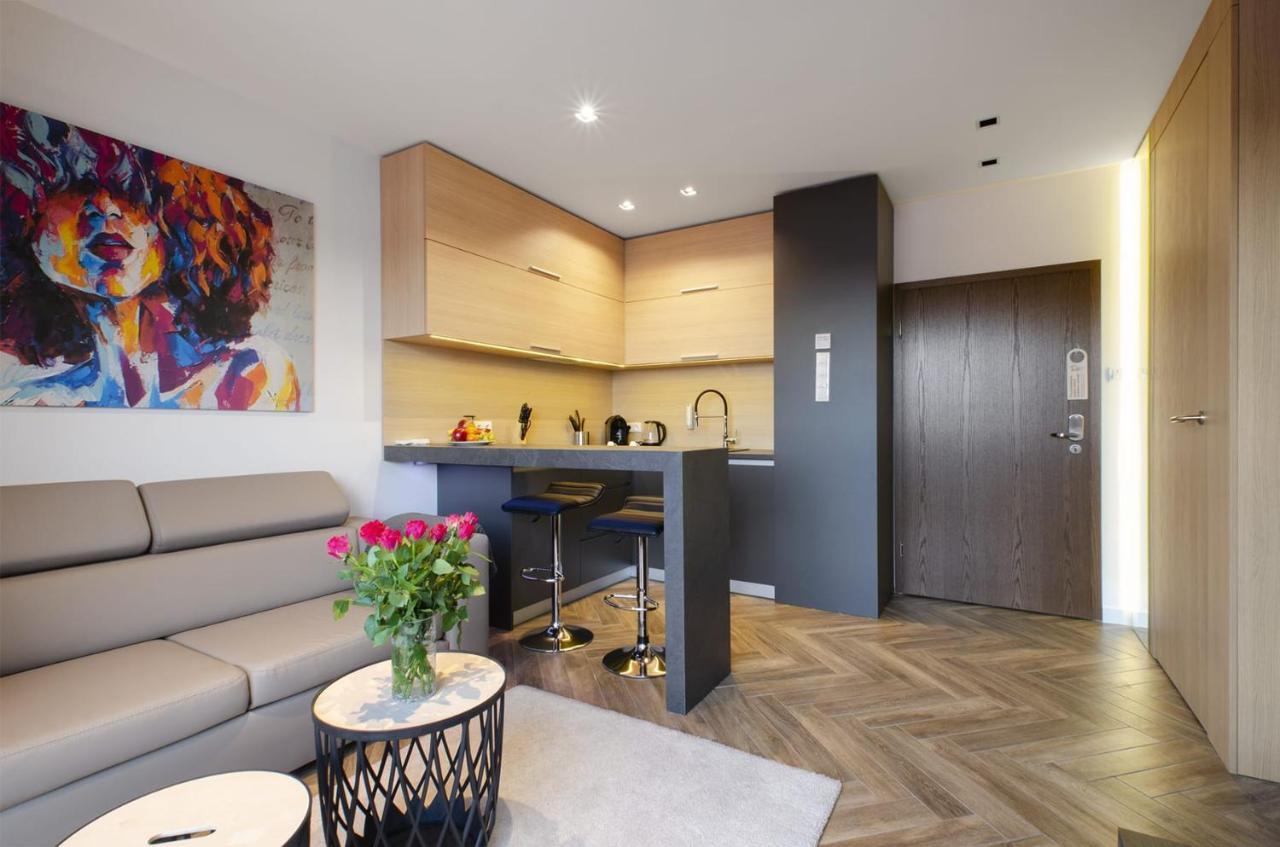 Lupoapartments Z Jacuzzi Pole Dance Leczycka 29 Klimatyzacja Parking Dostep Na Kod Lódź Exterior foto