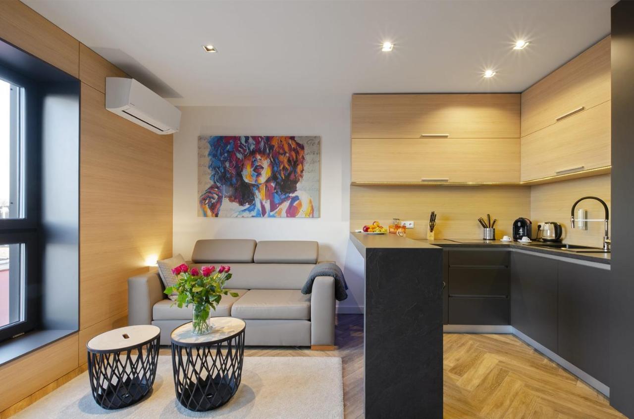 Lupoapartments Z Jacuzzi Pole Dance Leczycka 29 Klimatyzacja Parking Dostep Na Kod Lódź Exterior foto