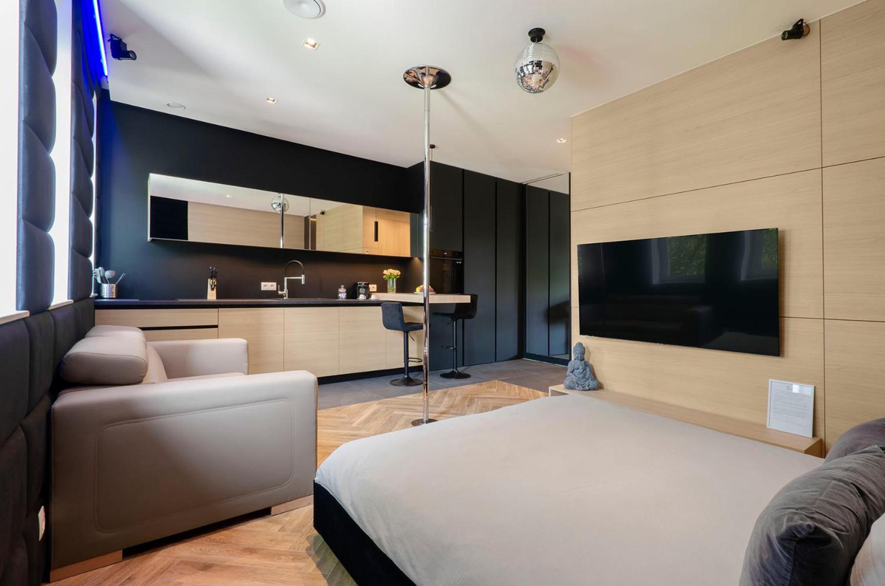 Lupoapartments Z Jacuzzi Pole Dance Leczycka 29 Klimatyzacja Parking Dostep Na Kod Lódź Quarto foto