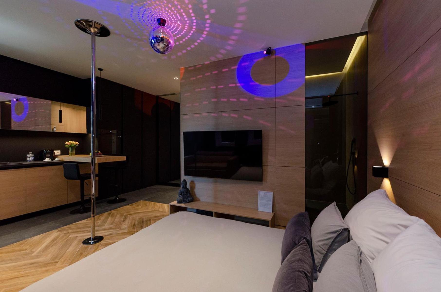 Lupoapartments Z Jacuzzi Pole Dance Leczycka 29 Klimatyzacja Parking Dostep Na Kod Lódź Quarto foto